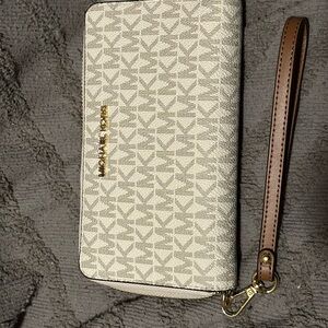 Michael Kors Beige Wristlet